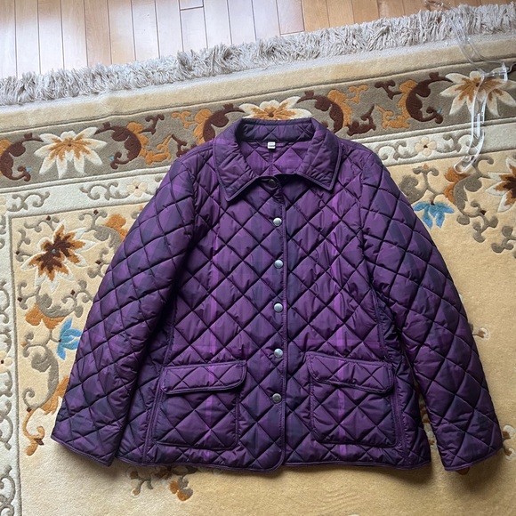 Authentic Burberry Purple Quilted Jacket, excellent condition, water proof - Picture 5 of 5